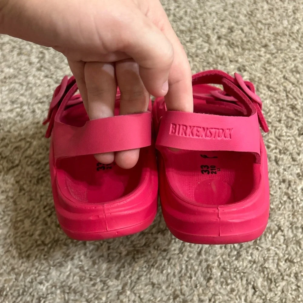 Kids Birkenstock Hot Pink Sandals Mogami Birko-Flor Sandal Tulip Backstrap L2 33